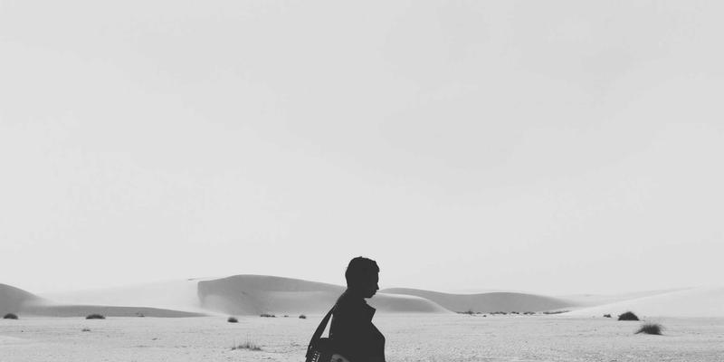 QJ MOTO与摩托车社区：如何选择专业装备，开启安全骑行之旅