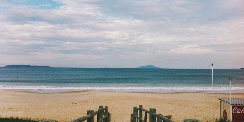 QJ MOTO骑士必读：机械式与电子式摩托车护颈系统深度测评，解锁核心骑行技巧