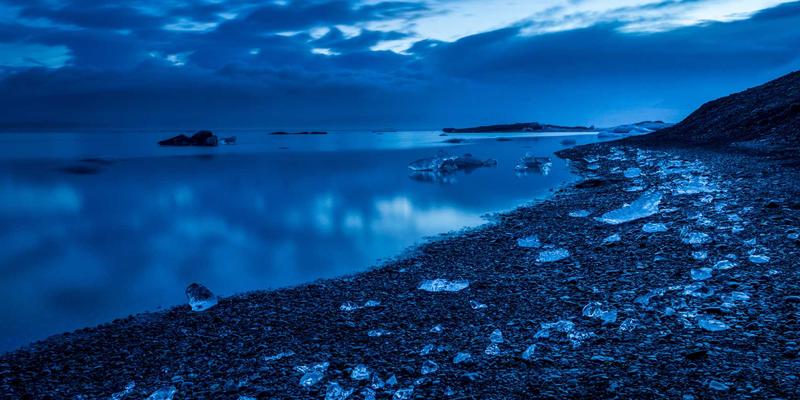 摩托车蓝牙耳机选购指南：兼顾QJ MOTO团队骑行安全与音乐享受的通讯系统