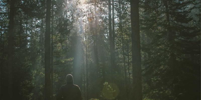 摩托车行车记录仪安装指南：如何为你的QJ MOTO选择前后双摄运动相机