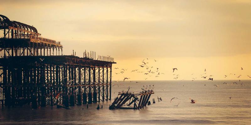 摩托车装备全解析：从基础防护到骑行文化的深度探索