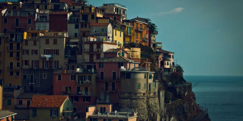 摩托车装备进阶指南：从基础防护到骑行技巧与社区文化