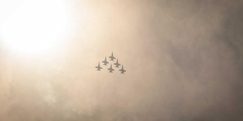 摩托车装备：连接骑行文化与社区认同的核心纽带